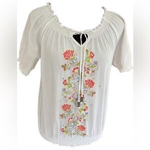 Women's RXB White Embroidered peasant style boho Top Size Small.